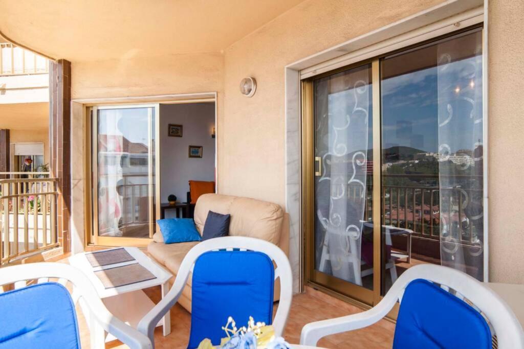 Fuengirola , Beach, Centre ,Balcony With Seaview, For 4 Persons Buitenkant foto