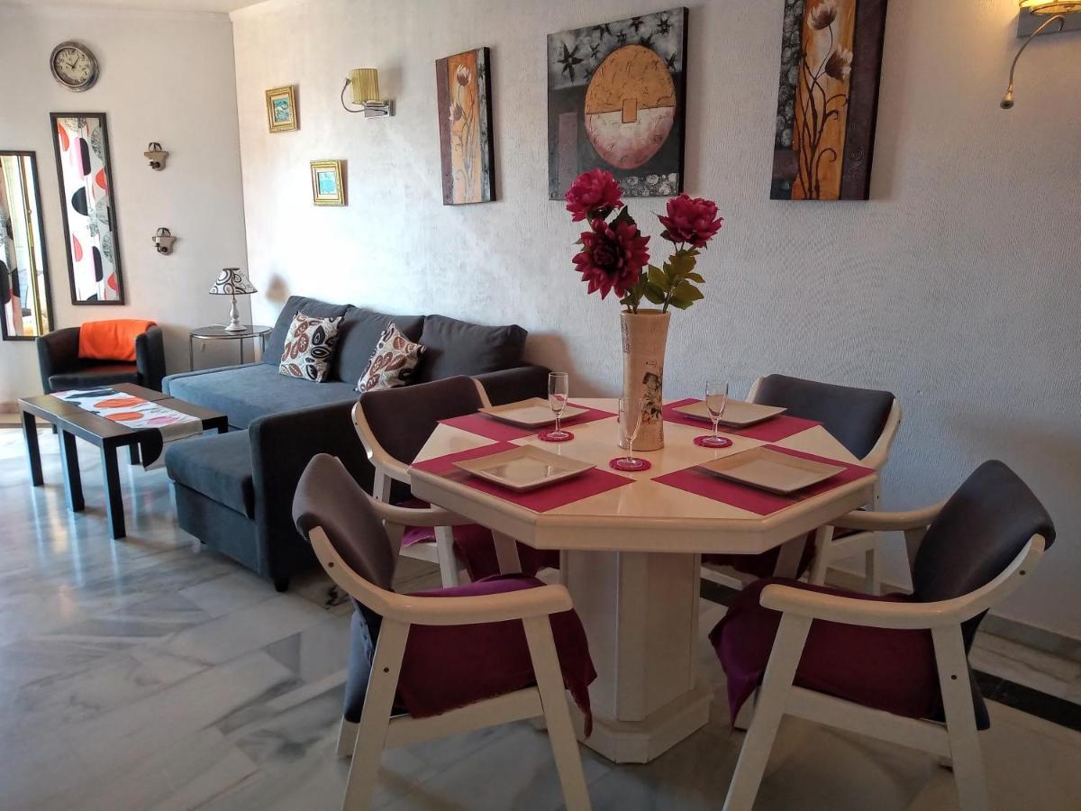 Fuengirola , Beach, Centre ,Balcony With Seaview, For 4 Persons Buitenkant foto