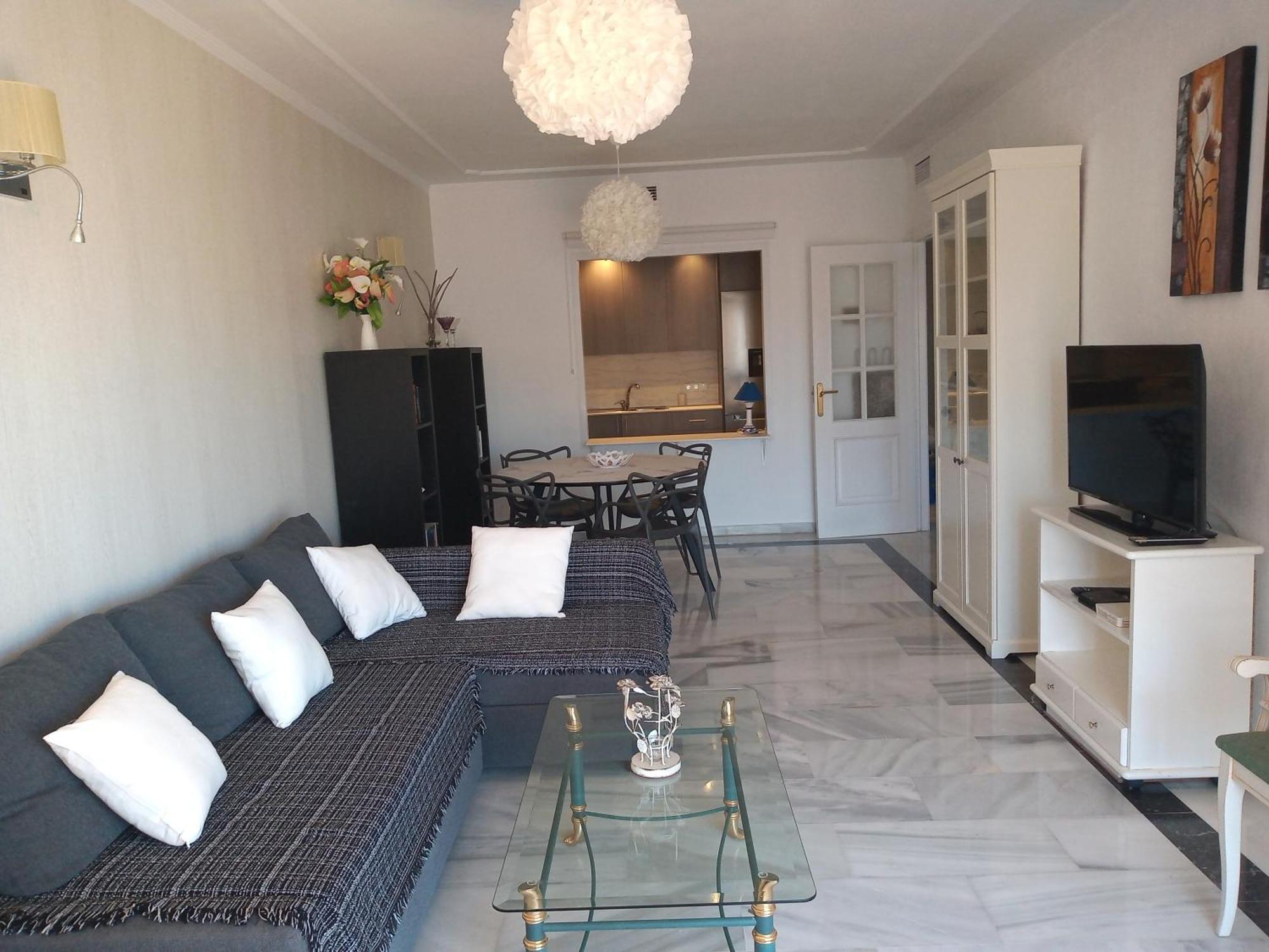 Fuengirola , Beach, Centre ,Balcony With Seaview, For 4 Persons Buitenkant foto